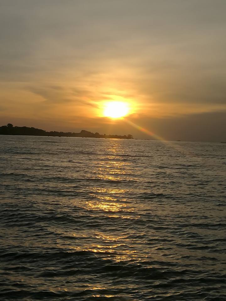 sundowner at lake victoria